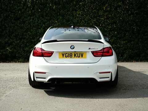 BMW M4 M4 3.0 Biturbo YG18KUV White #6
