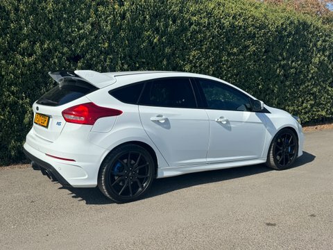 Ford Focus Focus 2.3T Ecoboost PJ17EDP White #3