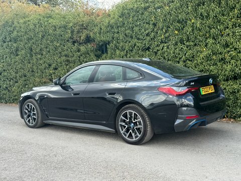 BMW i4 40 83.9Kwh M FD22POU Black #6