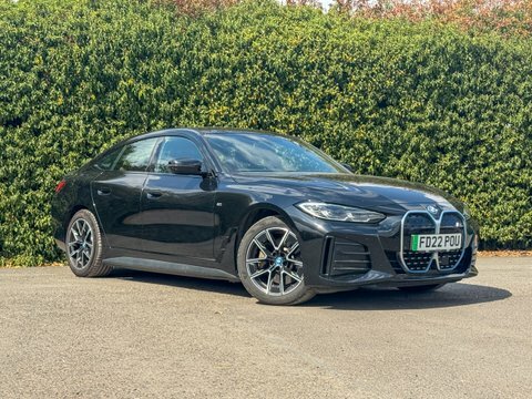 BMW i4 40 83.9Kwh M FD22POU Black #2