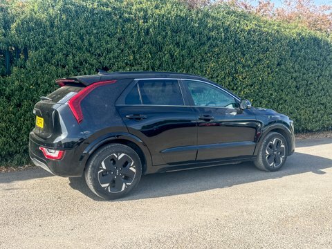 Kia e-Niro 64.8Kwh 3 Suv BW23FFK Black #3
