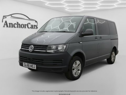 Volkswagen Transporter Shuttle S T32 Grey