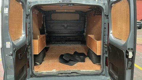 Renault Trafic Swb L1h1 Low NU21OXA Grey #5