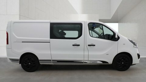 Vauxhall Vivaro Crew Cab Lwb AW11MJW #3