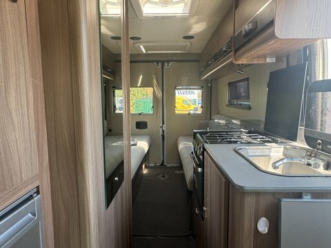 Fiat Ducato Panel Van White #9
