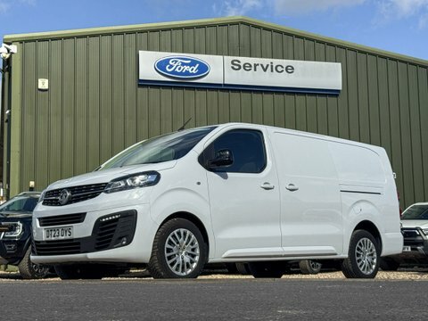 Vauxhall Vivaro Lwb L2h1 Low White