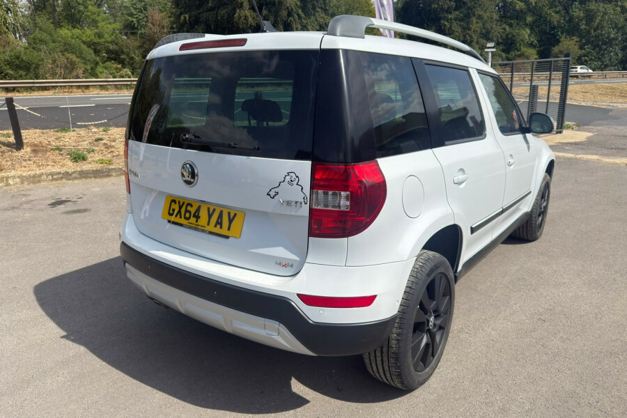 Skoda Yeti Suv GX64YAY White #6