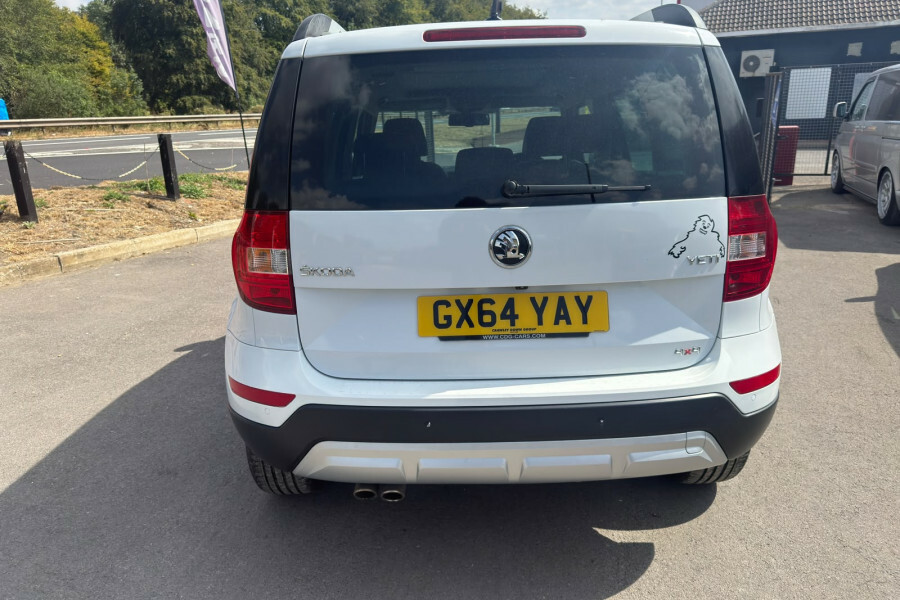 Skoda Yeti Suv GX64YAY White #5