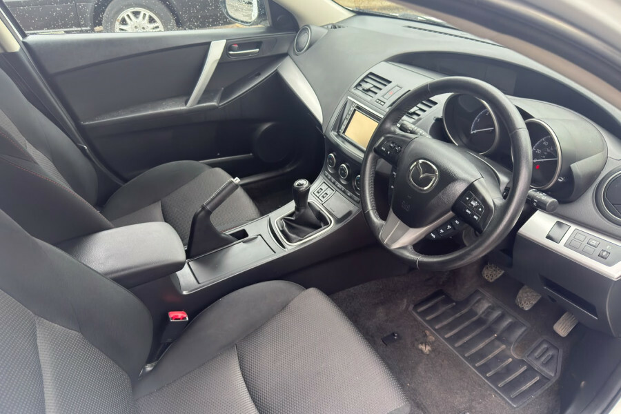 Mazda 3 Silver #9