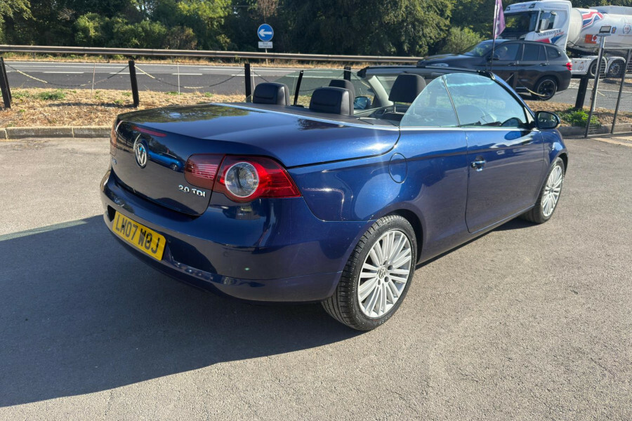 Volkswagen EOS #7