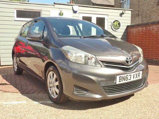 Toyota Yaris 1.33 Dual Vvt-i Tr Hatchback Eur Grey