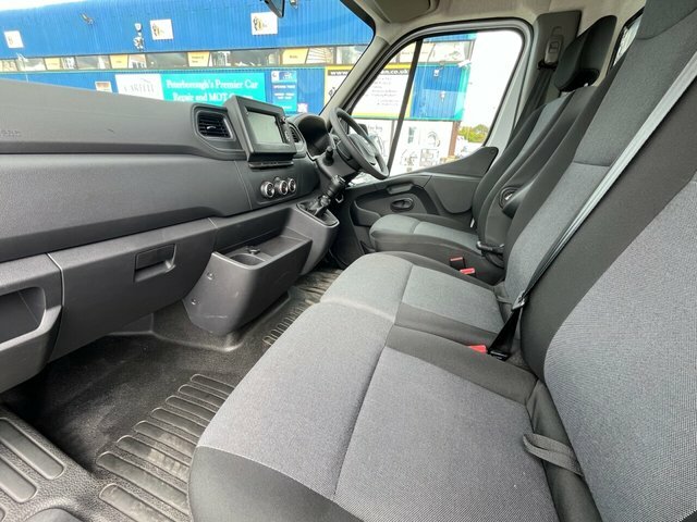 Nissan InterStar Dci 35 Tekna Dropside White #3