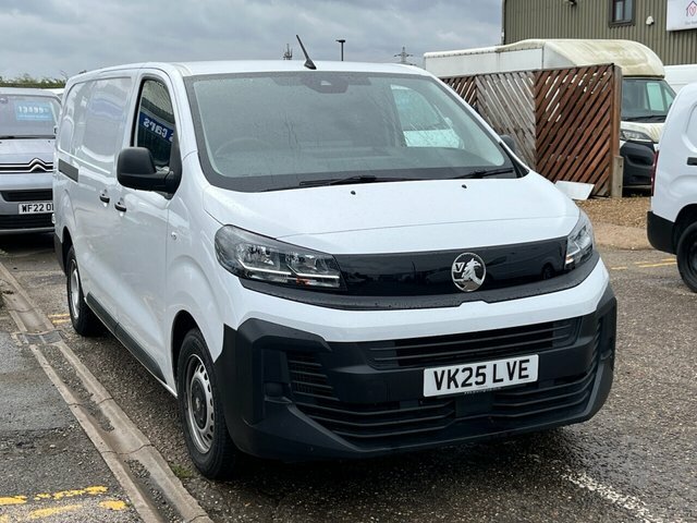 Vauxhall Vivaro Turbo D Prime XL White