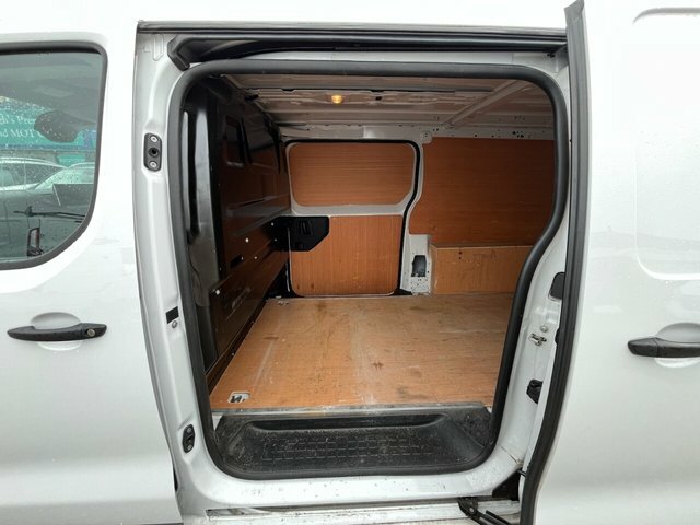Vauxhall Vivaro Turbo D Prime XL White #5