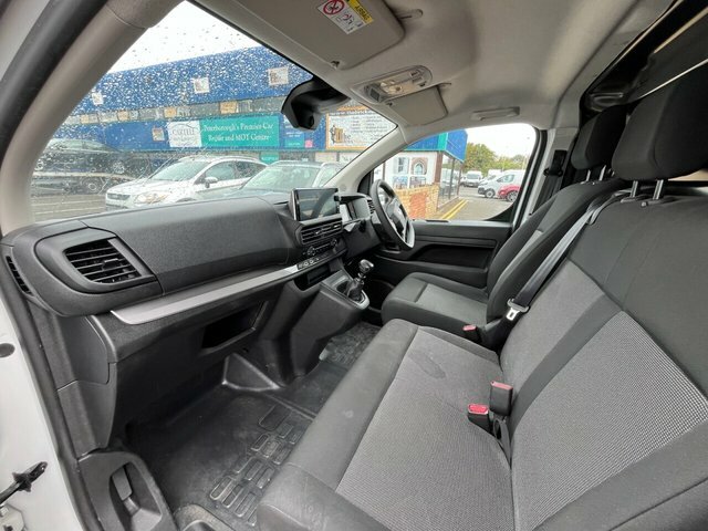Vauxhall Vivaro Turbo D Prime XL White #4