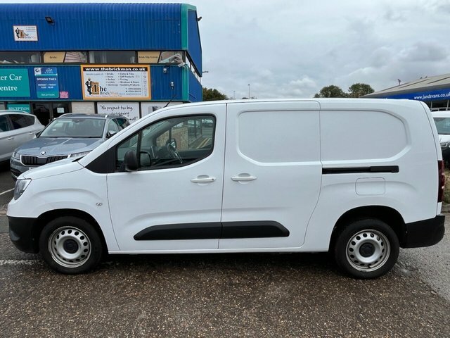 Vauxhall Combo Turbo D 2300 Dynamic White #6