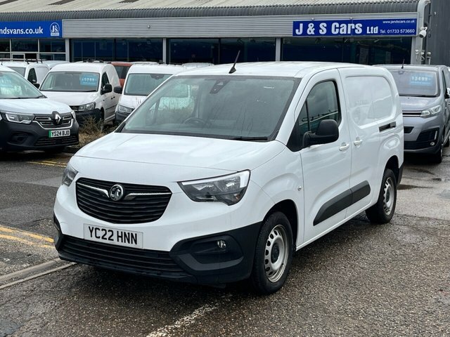 Vauxhall Combo Turbo D 2300 Dynamic White #3