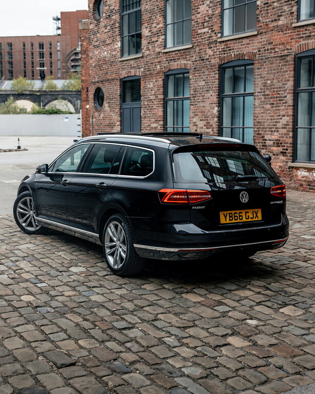 Volkswagen Passat 2.0 Tdi Bluemotion Tech Gt Estate Manua Black #4