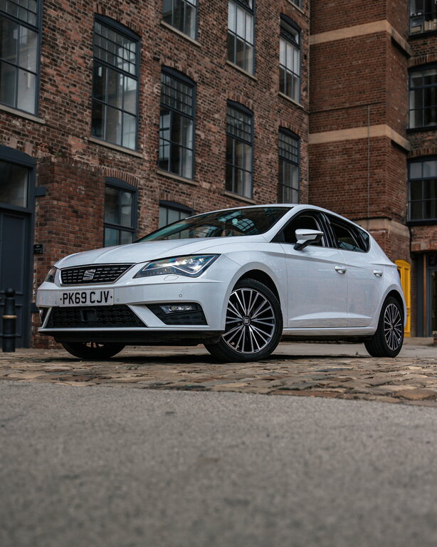 Seat Leon 2.0 Tdi Xcellence Lux Hatchback Dsg Eur White #2