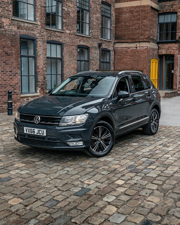 Volkswagen Tiguan 2.0 Tdi Bluemotion Tech Se Navigation Suv Dies Grey #3