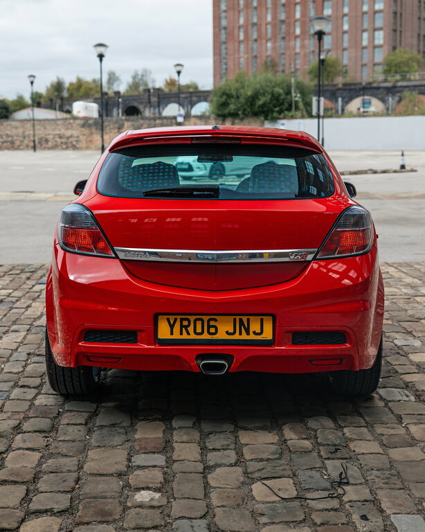 Vauxhall Astra 2.0I 16V Vxr Sport Hatch 221 G Red #5