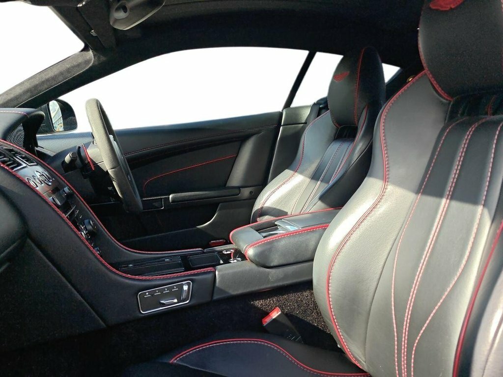 Aston Martin DB9 6.0 Std Black #13