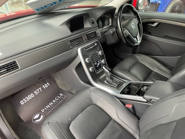 Volvo V70 Red #9