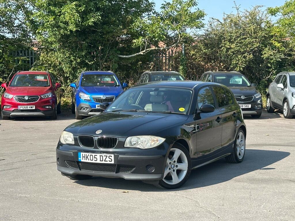 BMW 1 Series Hatchback Grey #3