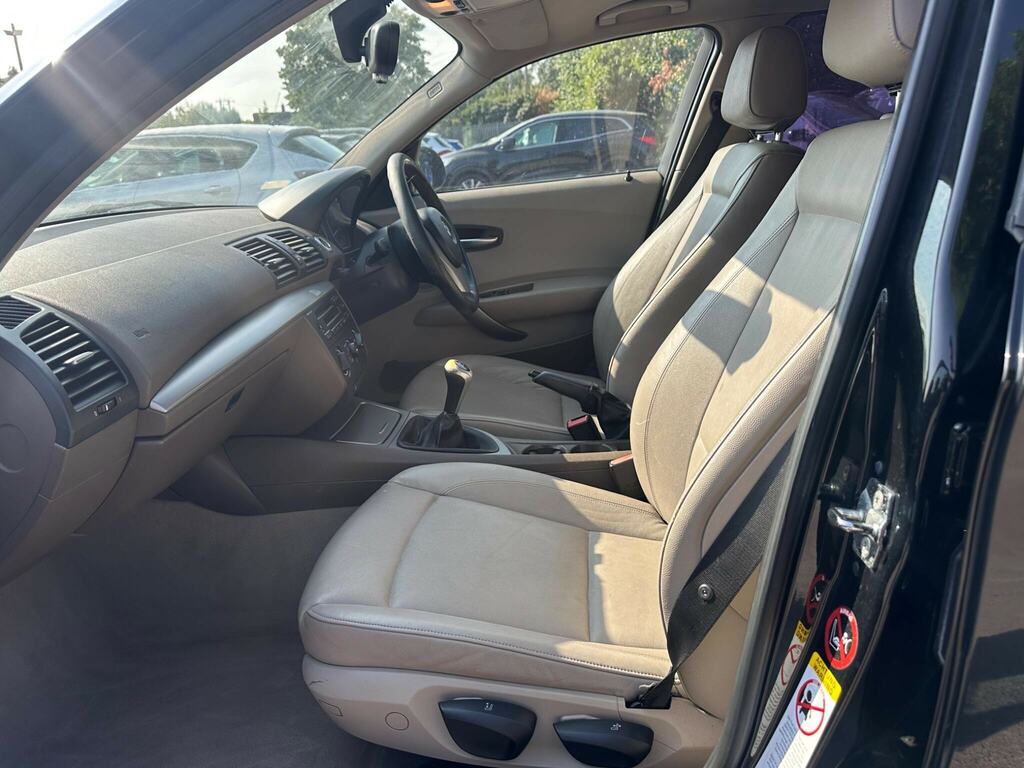 BMW 1 Series Hatchback Grey #15