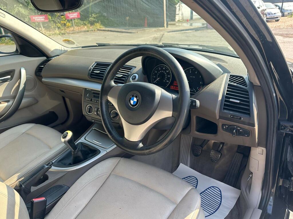 BMW 1 Series Hatchback Grey #9