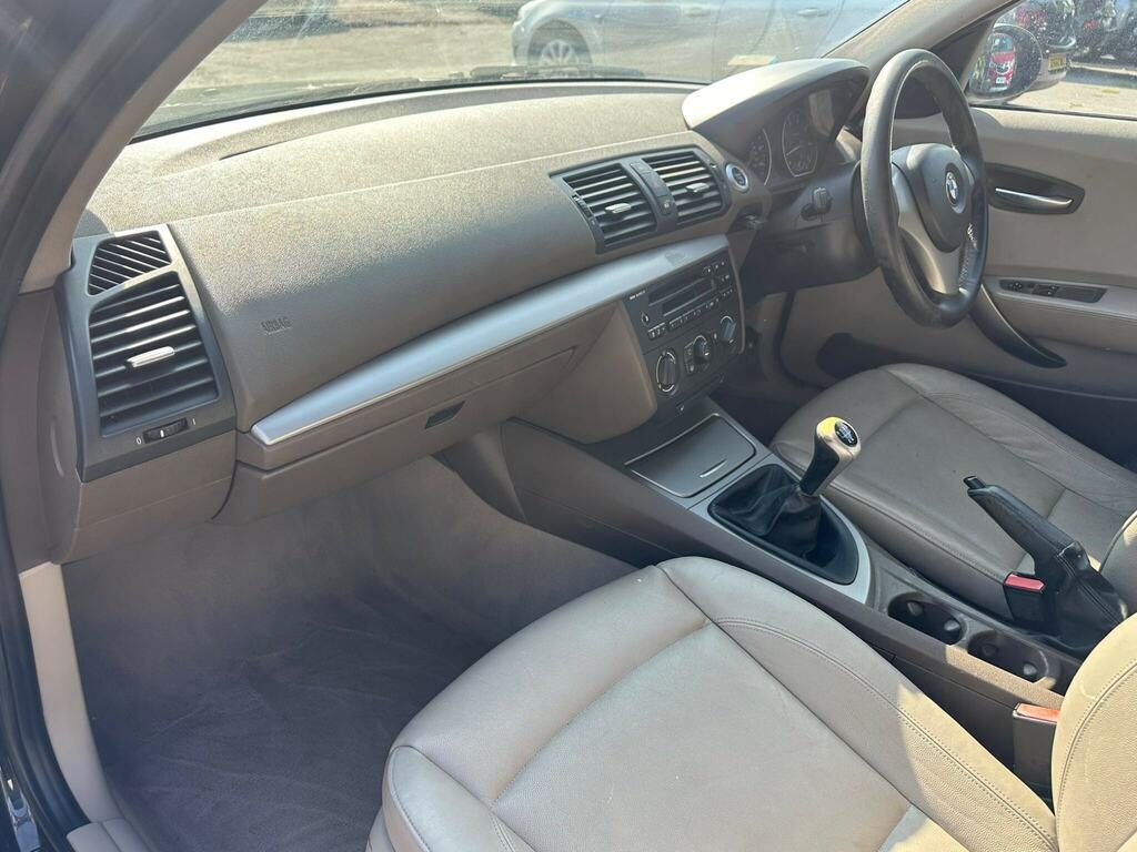 BMW 1 Series Hatchback Grey #16