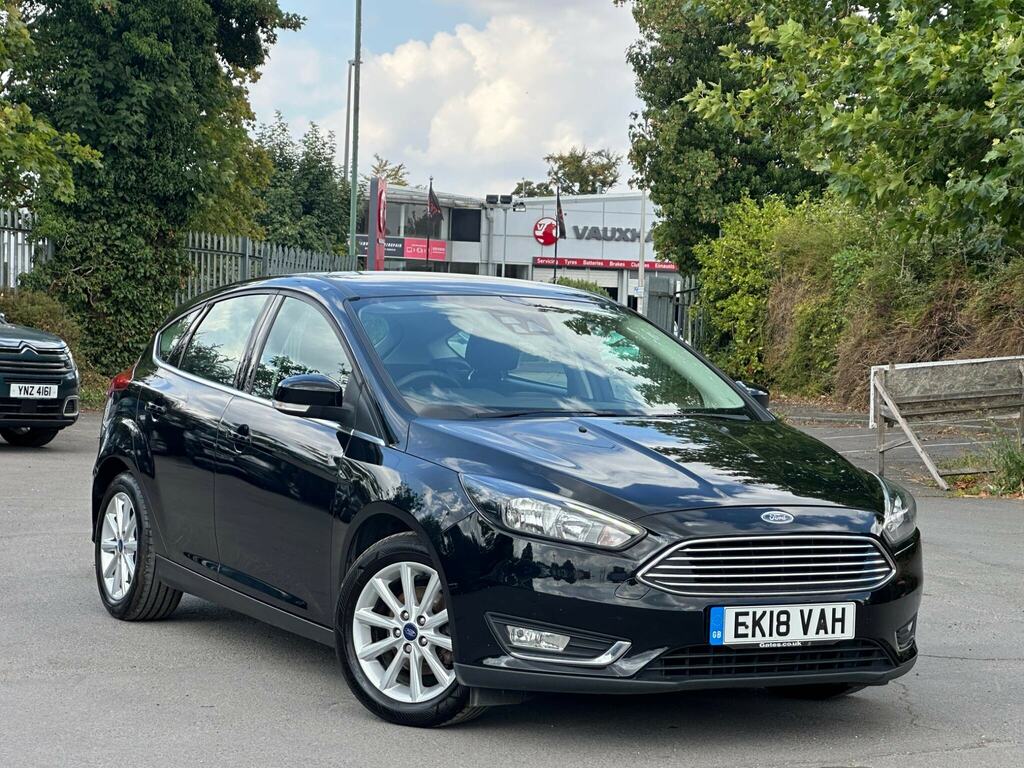 Ford Focus 1.0T Ecoboost Titanium Euro 6 Ss Black
