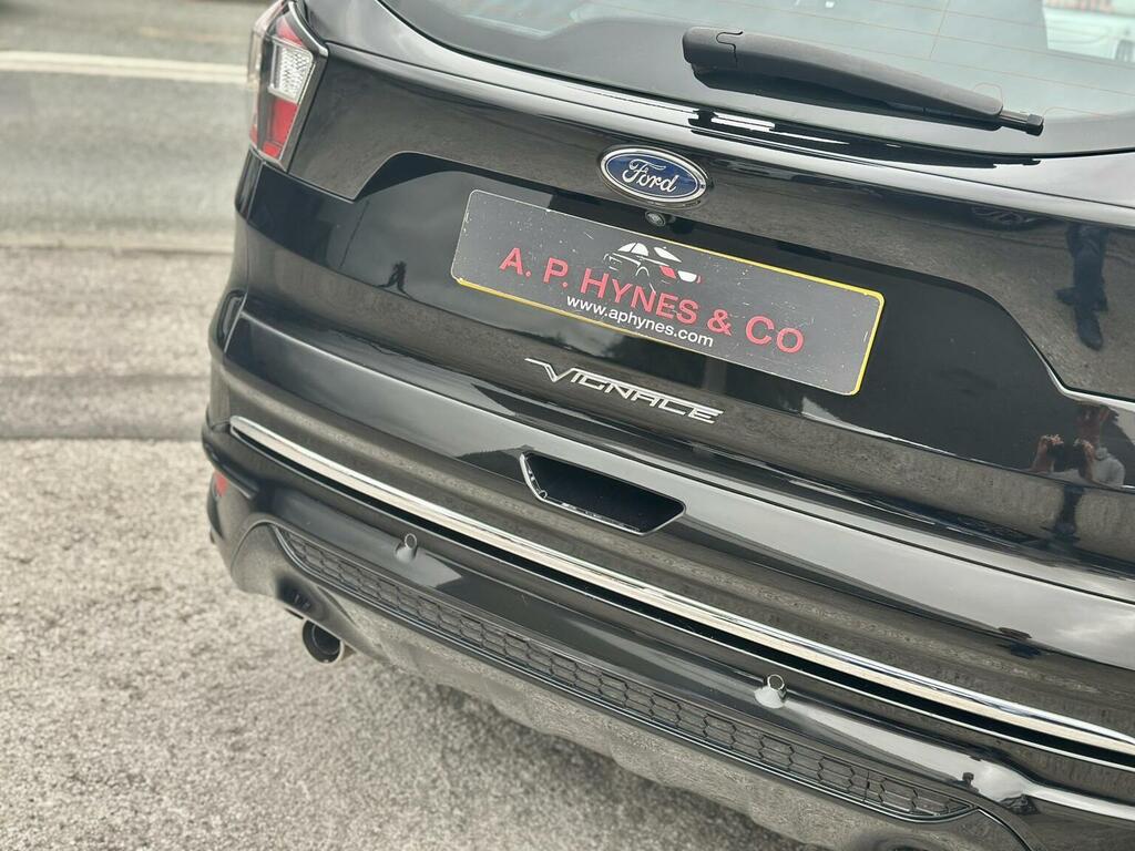 Ford Kuga Suv 2.0 Tdci Vignale Powershift Awd Euro 6 Ss 5 EK68HZY Black #6