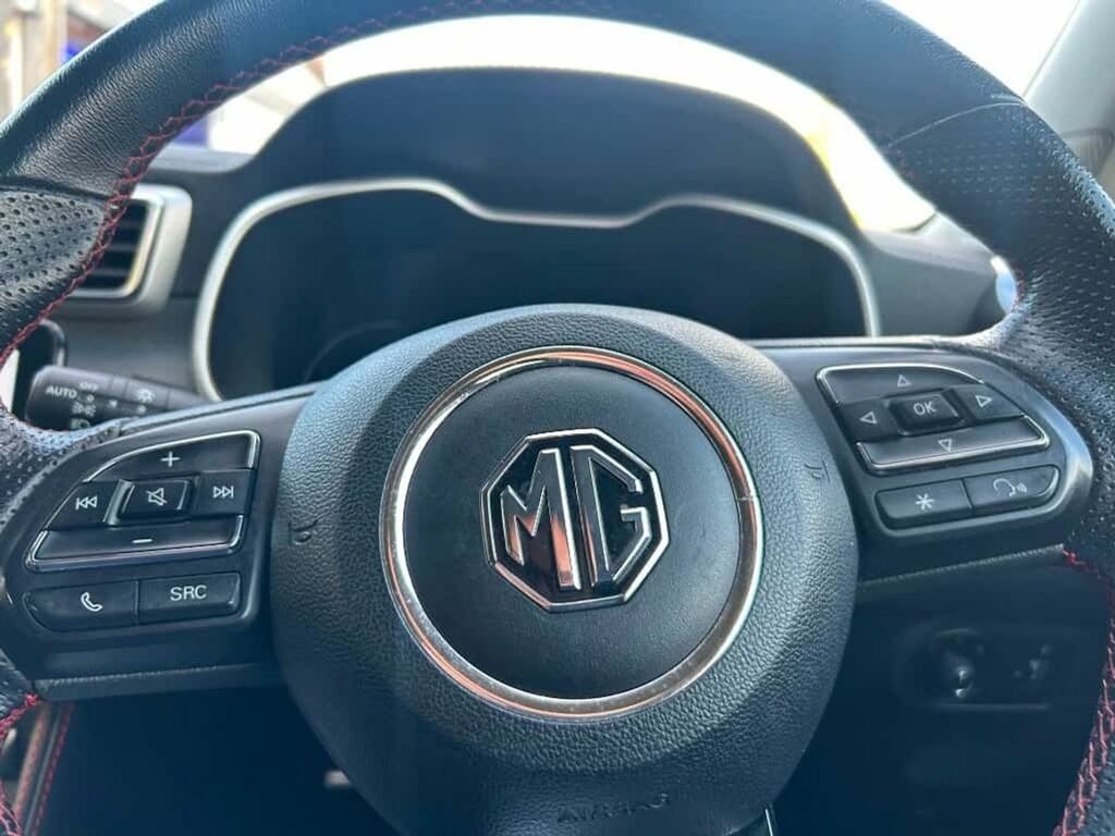 MG ZS Trophy Connect 2024 26000 Miles Red #6
