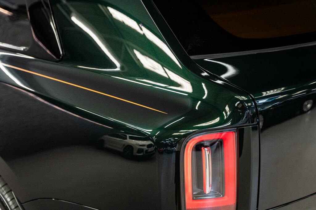 Rolls-Royce Cullinan Suv Black #83