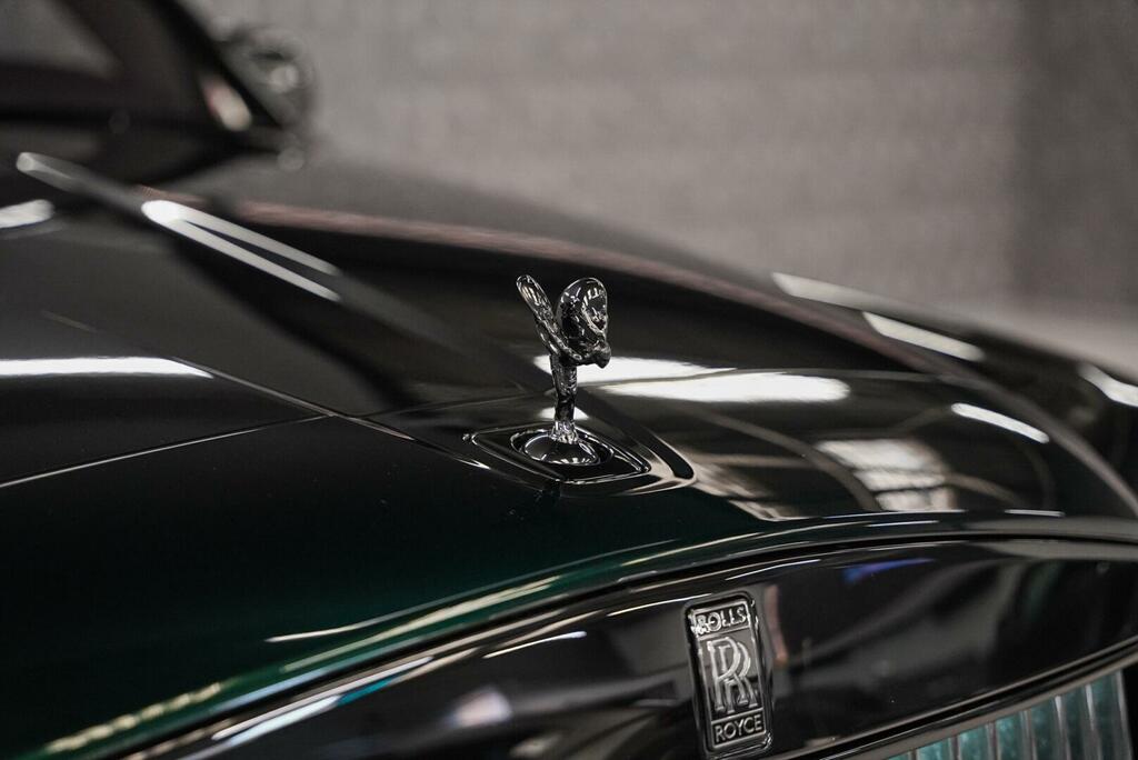 Rolls-Royce Cullinan Suv Black #8