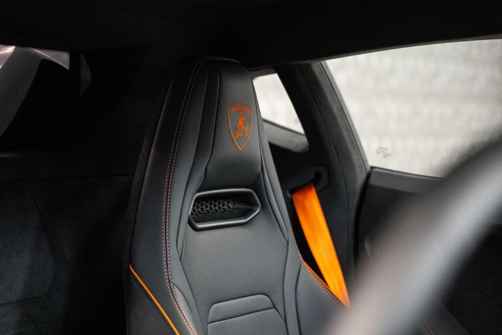 Lamborghini 4.0T V8 Phev Coupe #23