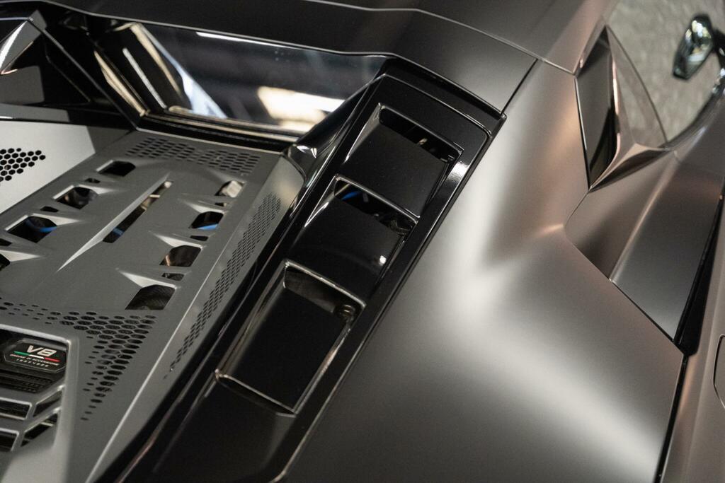 Lamborghini 4.0T V8 Phev Coupe #85