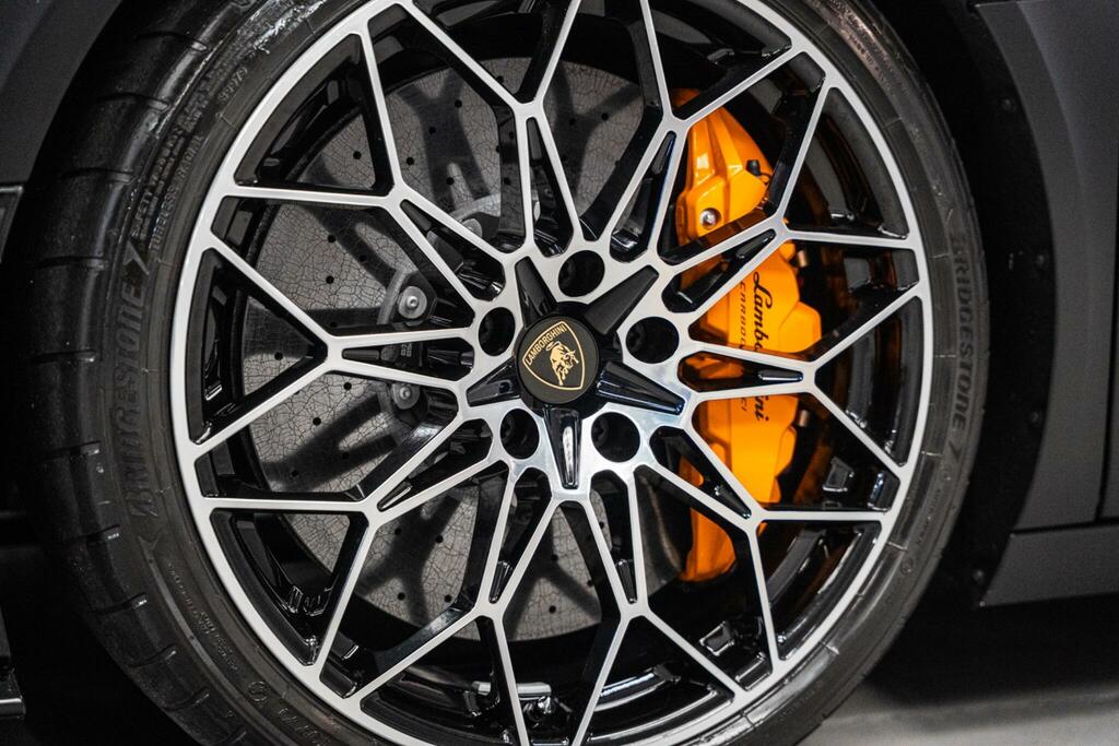 Lamborghini 4.0T V8 Phev Coupe #14