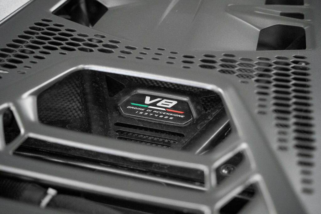 Lamborghini 4.0T V8 Phev Coupe #86