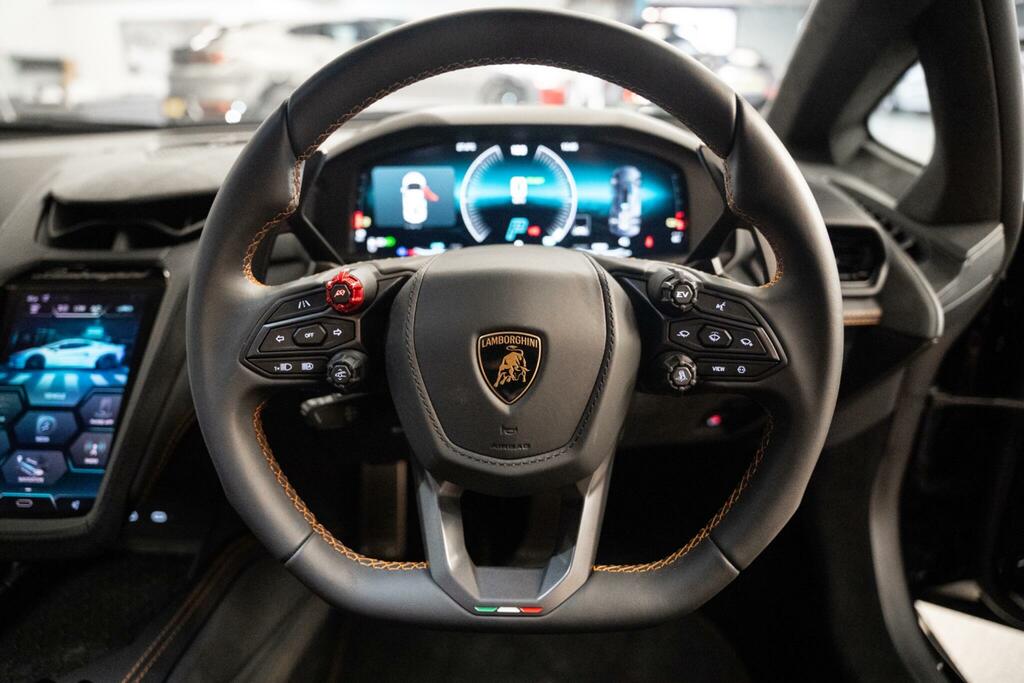 Lamborghini 4.0T V8 Phev Coupe #54