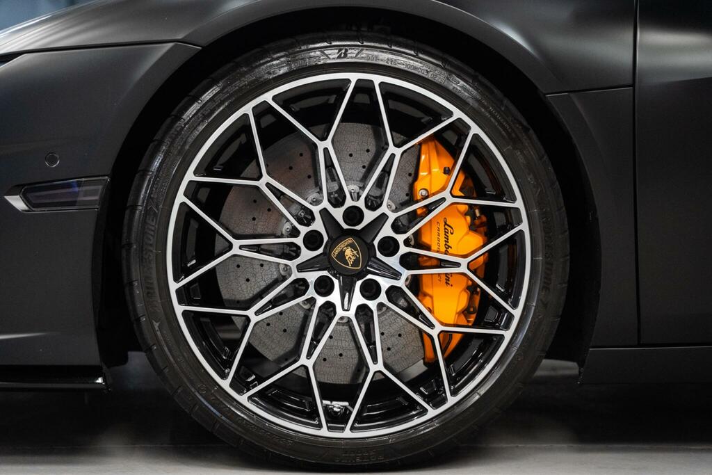 Lamborghini 4.0T V8 Phev Coupe #13