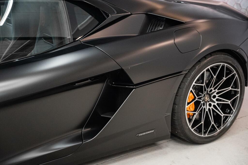 Lamborghini 4.0T V8 Phev Coupe #16