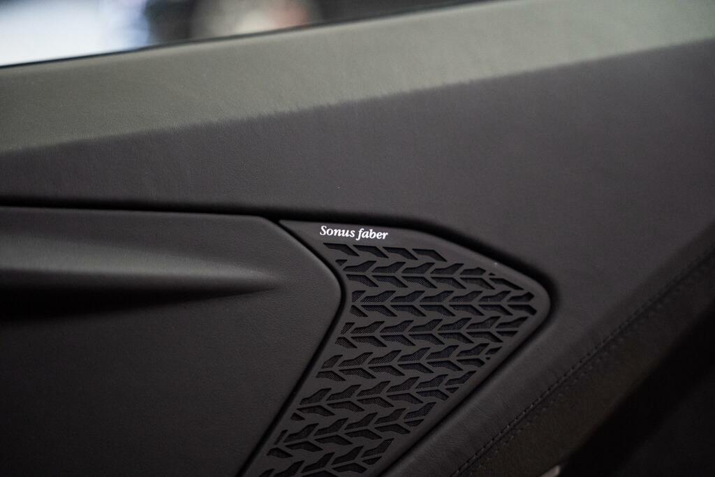 Lamborghini 4.0T V8 Phev Coupe #37