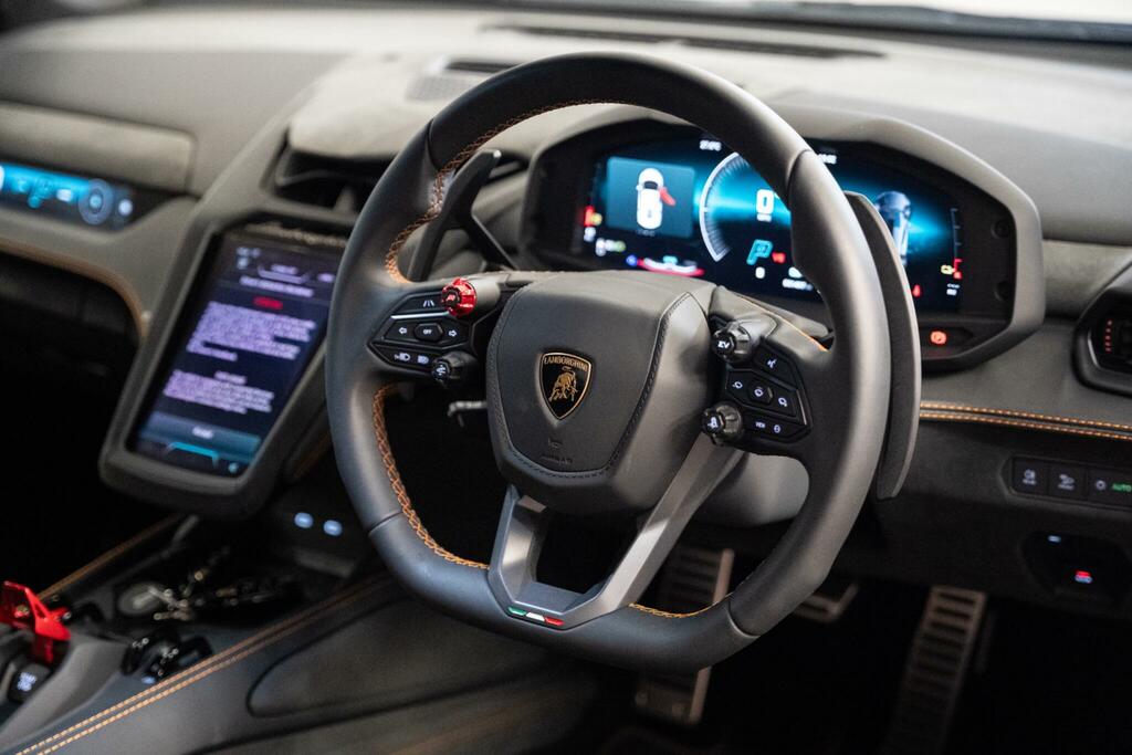 Lamborghini 4.0T V8 Phev Coupe #25