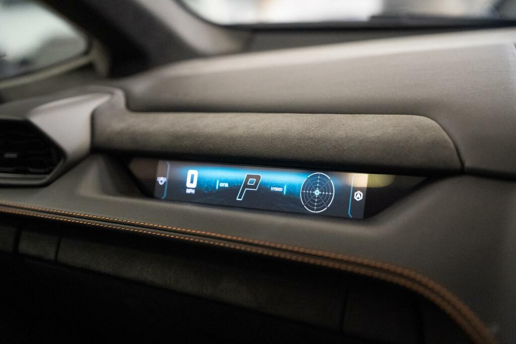 Lamborghini 4.0T V8 Phev Coupe #42