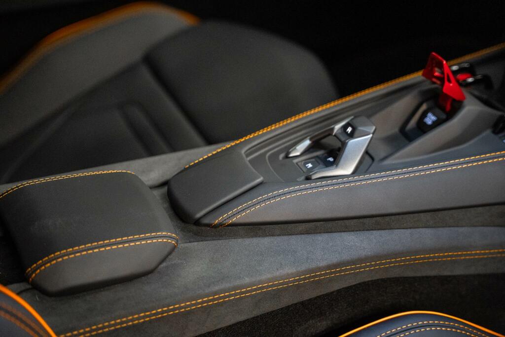 Lamborghini 4.0T V8 Phev Coupe #36