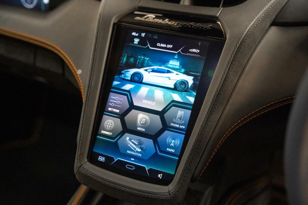 Lamborghini 4.0T V8 Phev Coupe #38