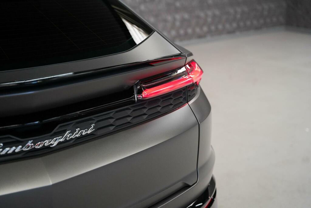 Lamborghini Urus Automatic Blue #78
