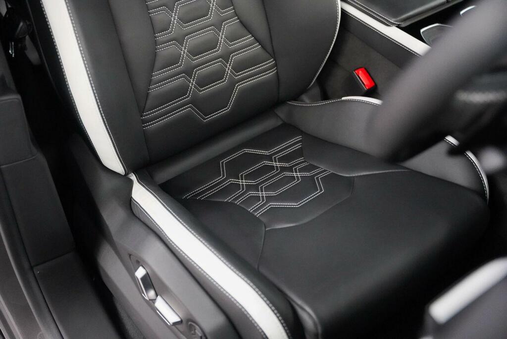 Lamborghini Urus Automatic Blue #19